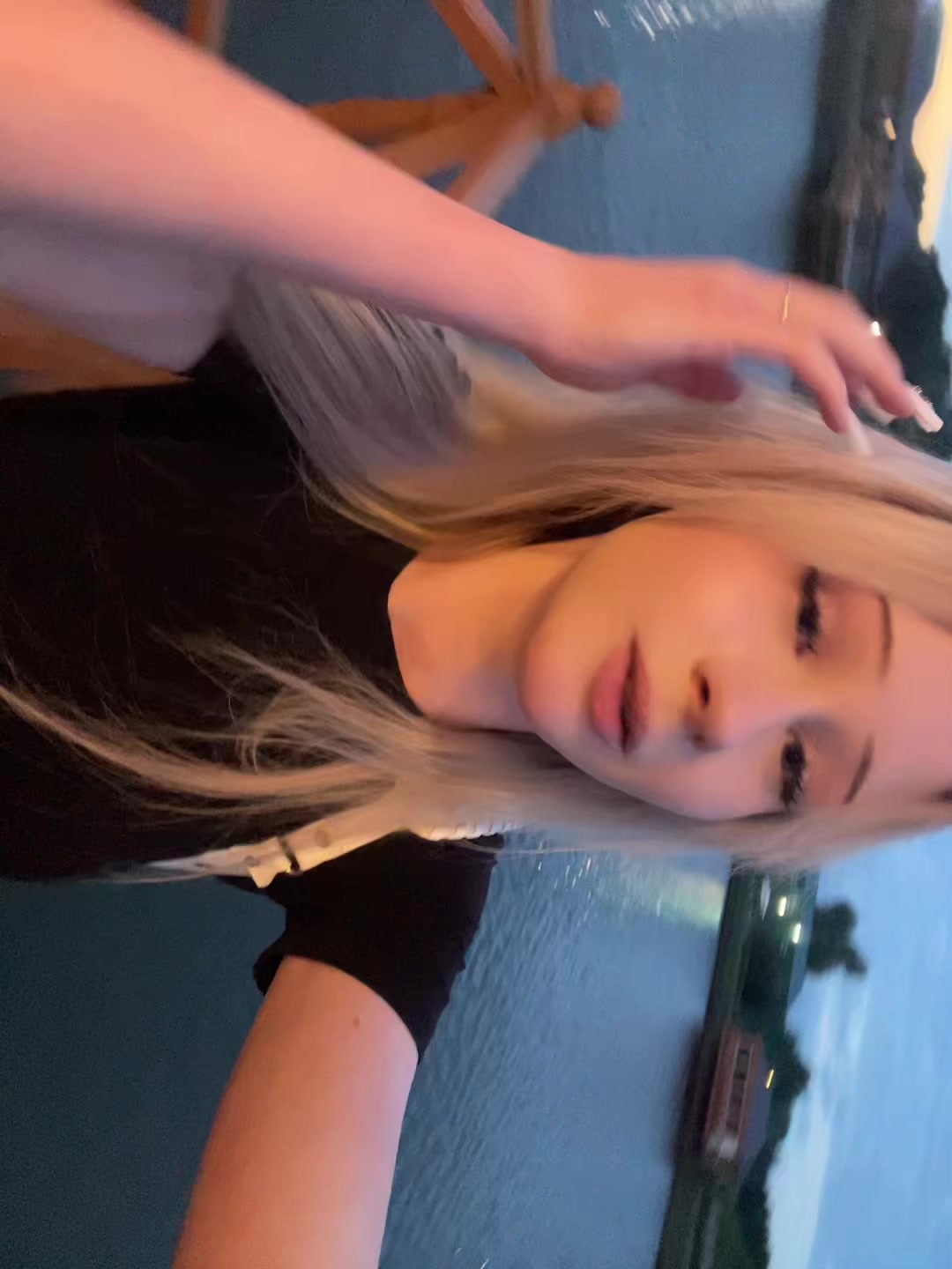@0_0