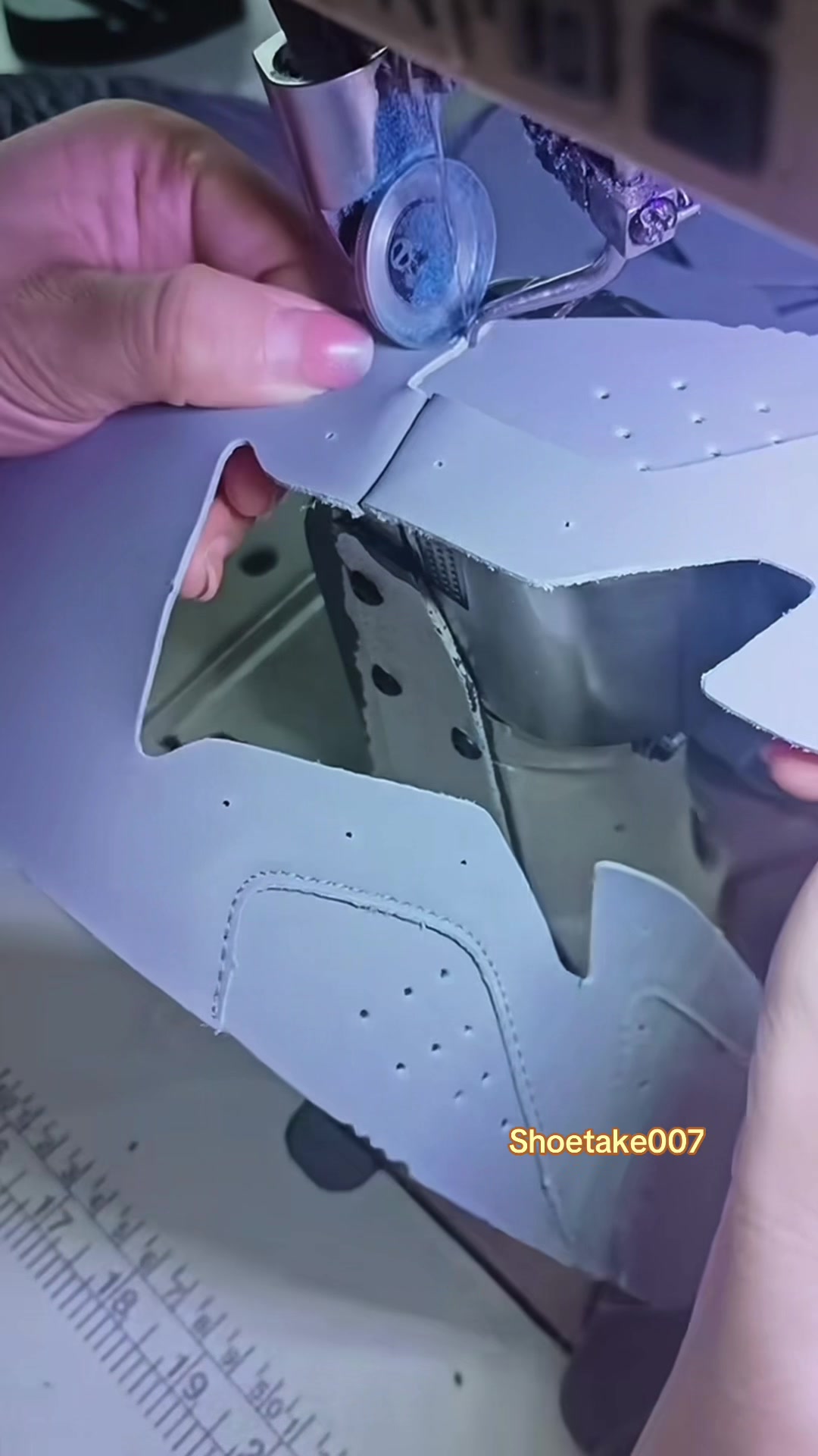 @SHOETAKE