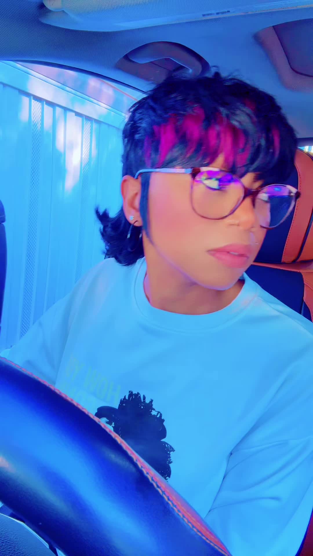 @VonLauderdale 🌹💐