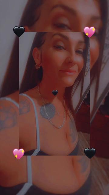 @Ashley Koren🖤