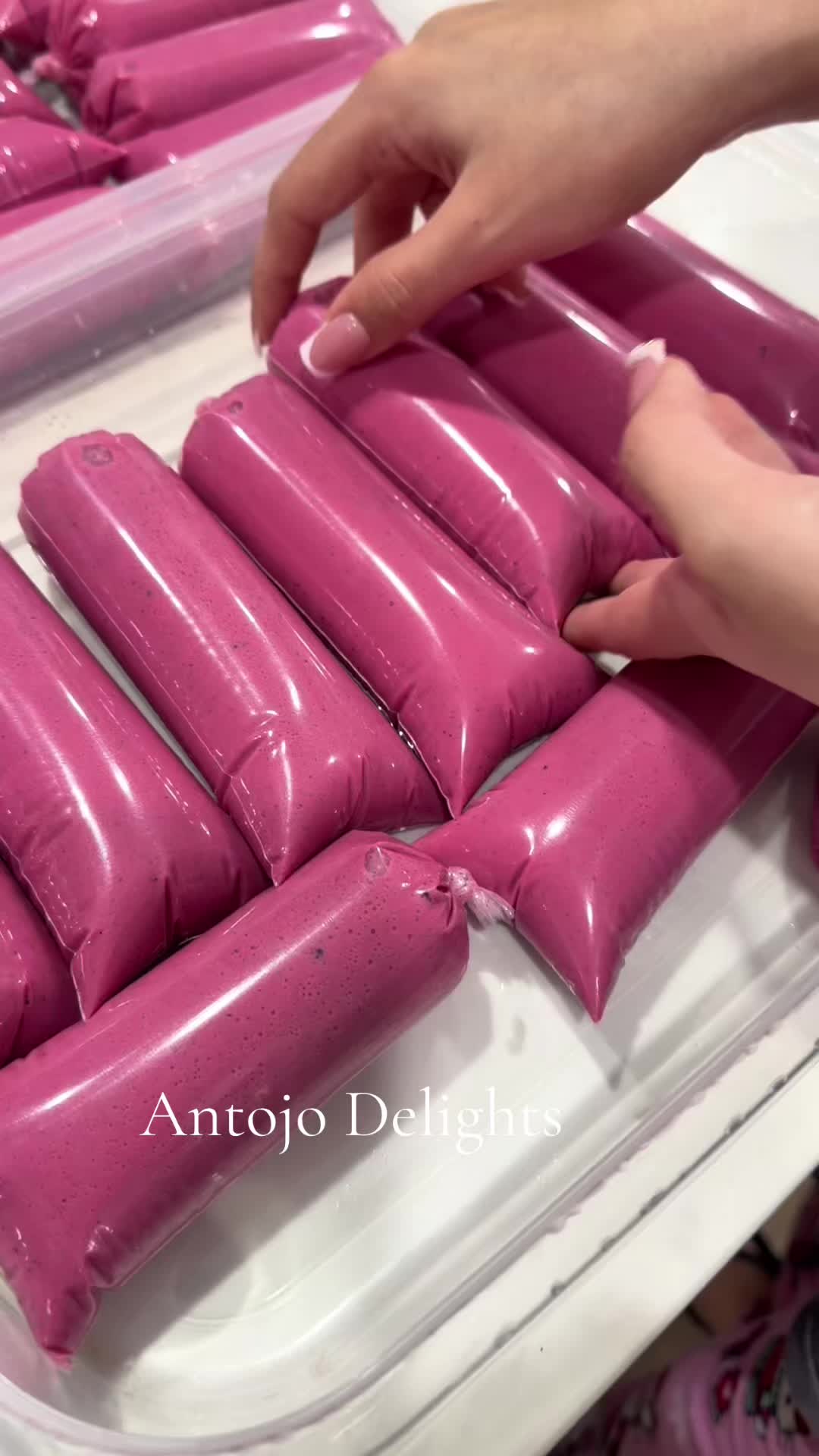 @AntojoDelights