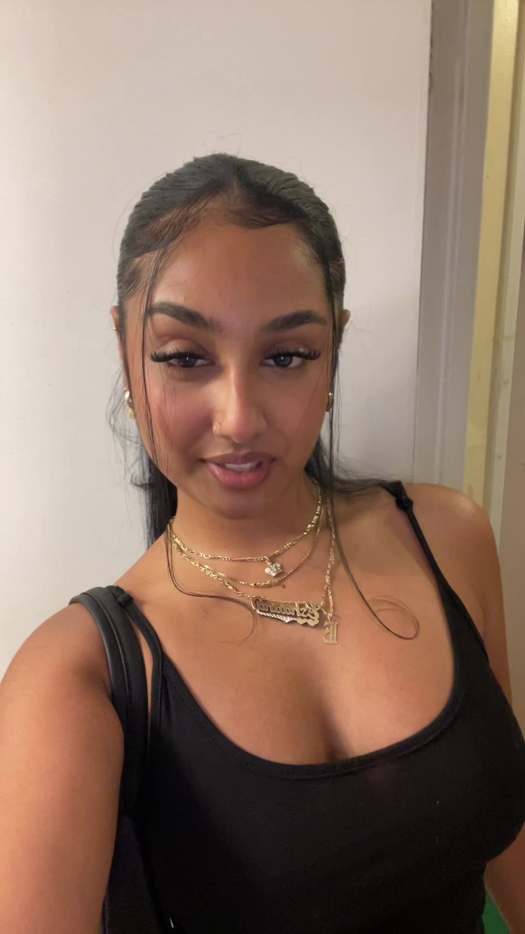 @Eshaana 🖤