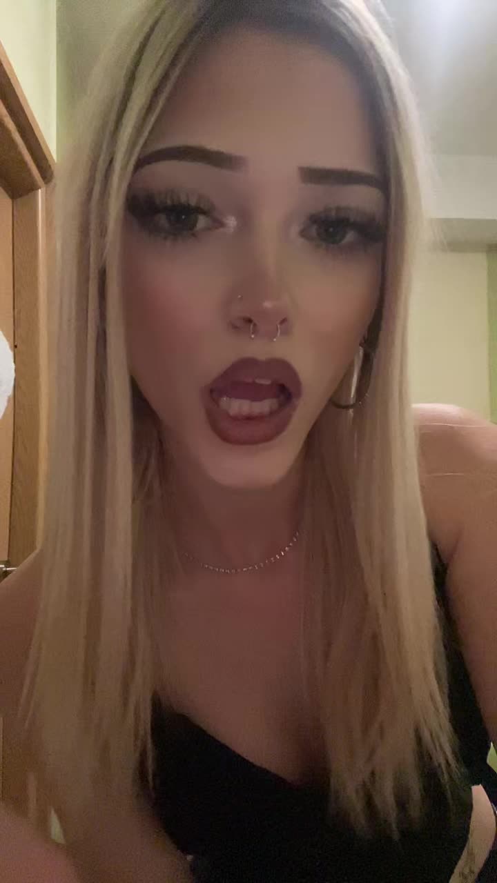 @martynkaniezyje_