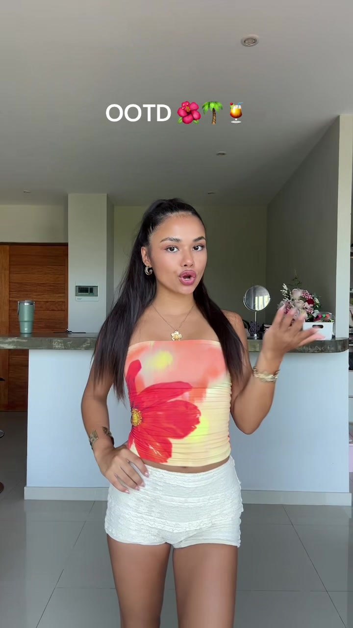 @itslararaes