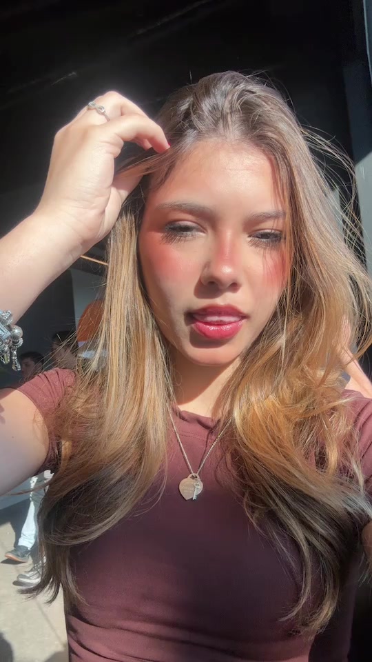 @jujuamancio