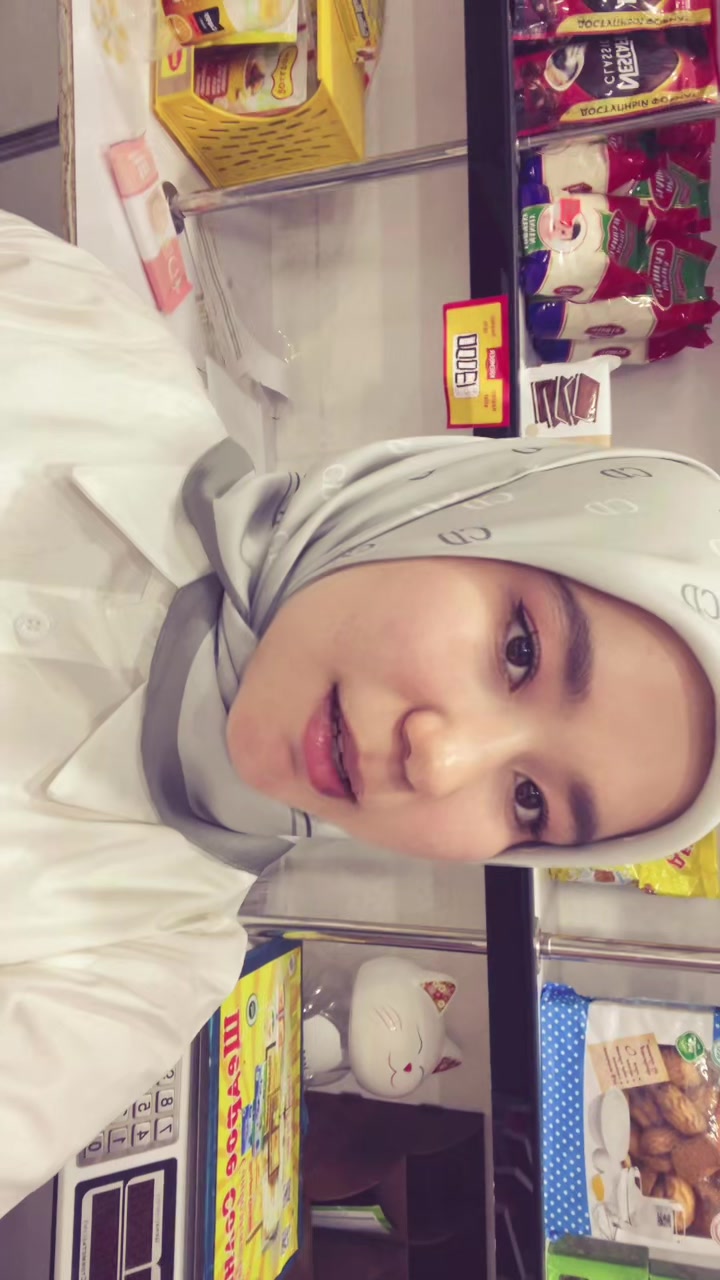 @𝒩
