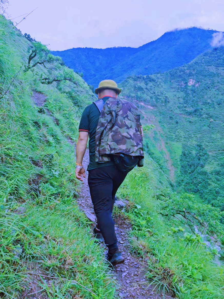 @🇳🇵तीर्थ मगर ❣️🇶🇦🚶♂️