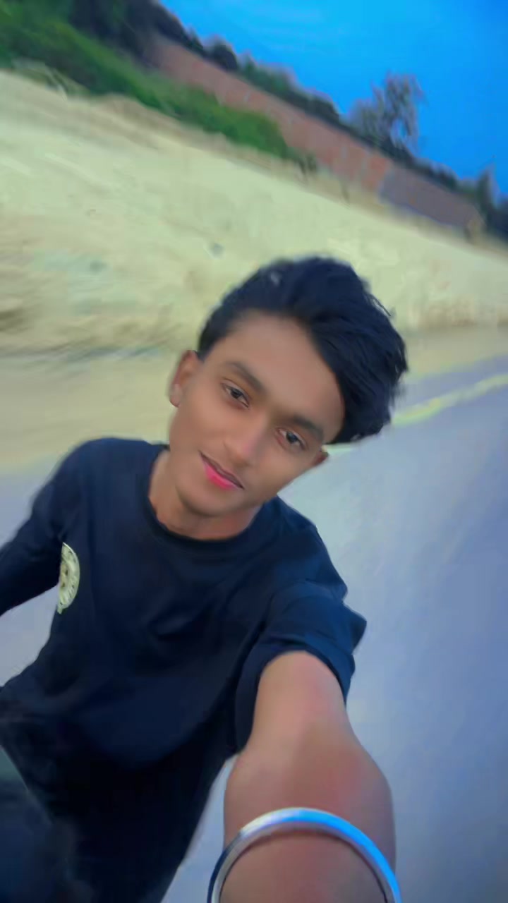 @MADHESI__XAURA