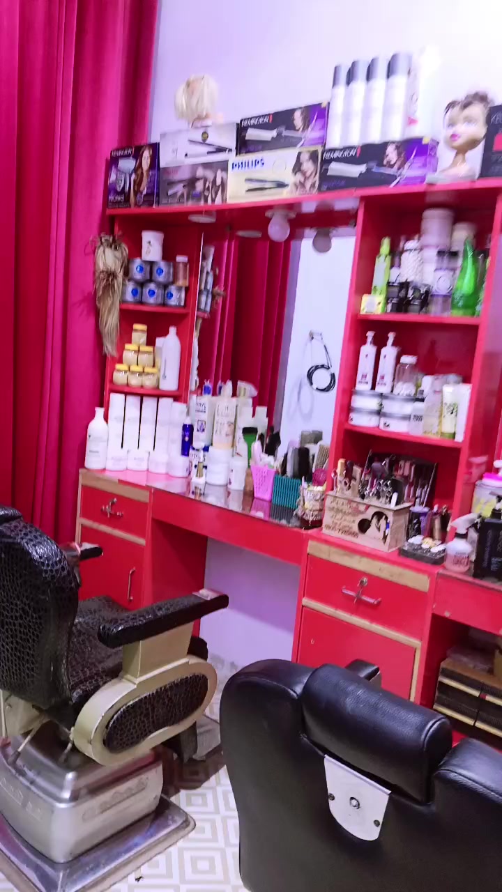 @Her's Beauty Parlour