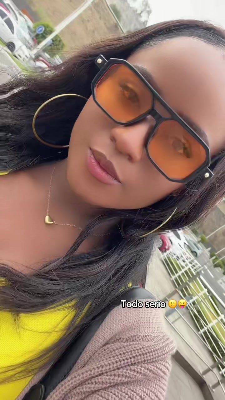 @Vanessa 🤎 G 02