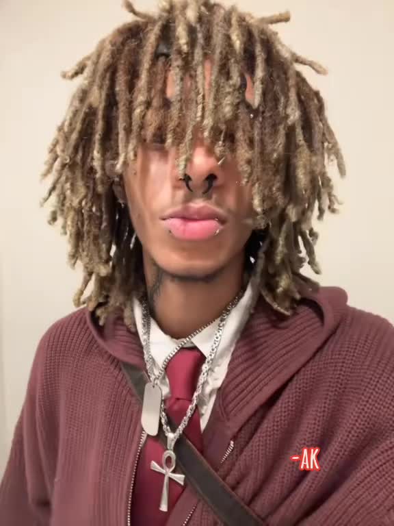 @AK ✝️ ♧