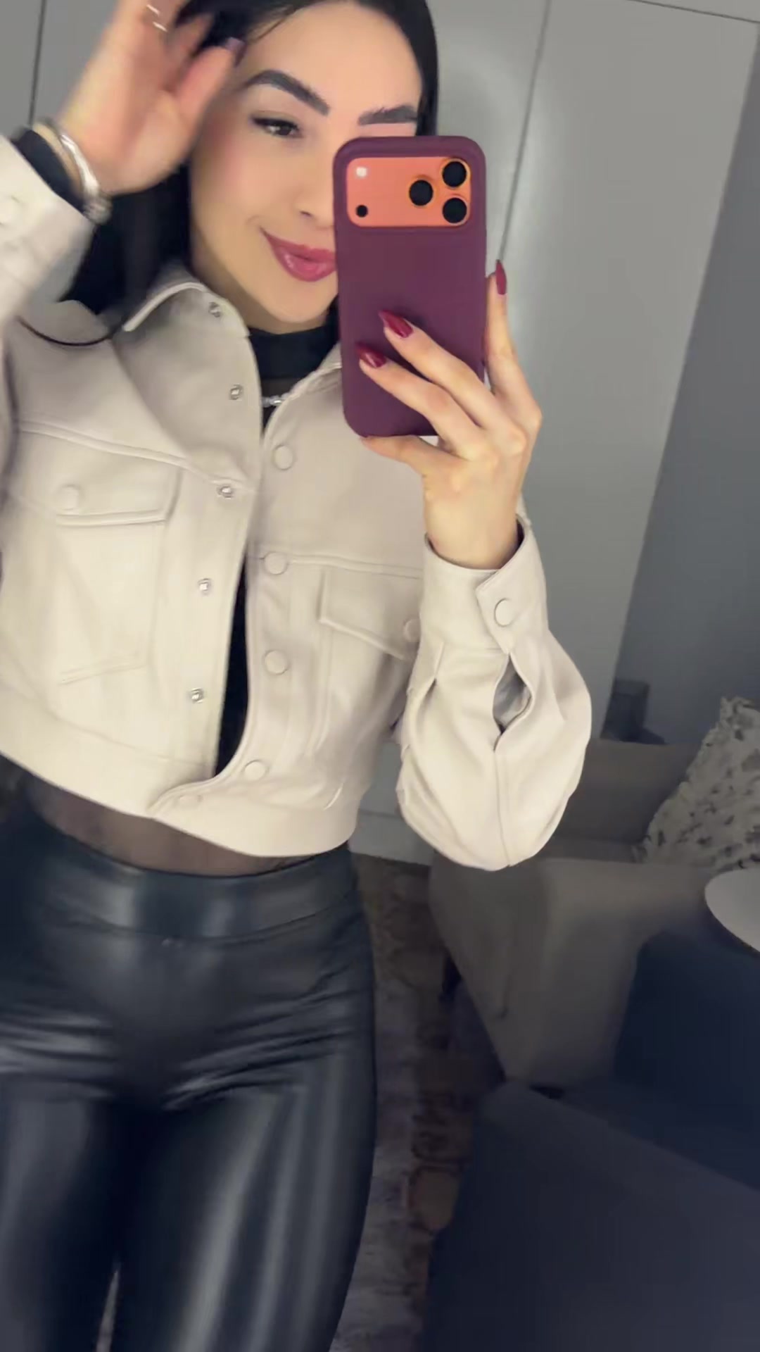 @Iza