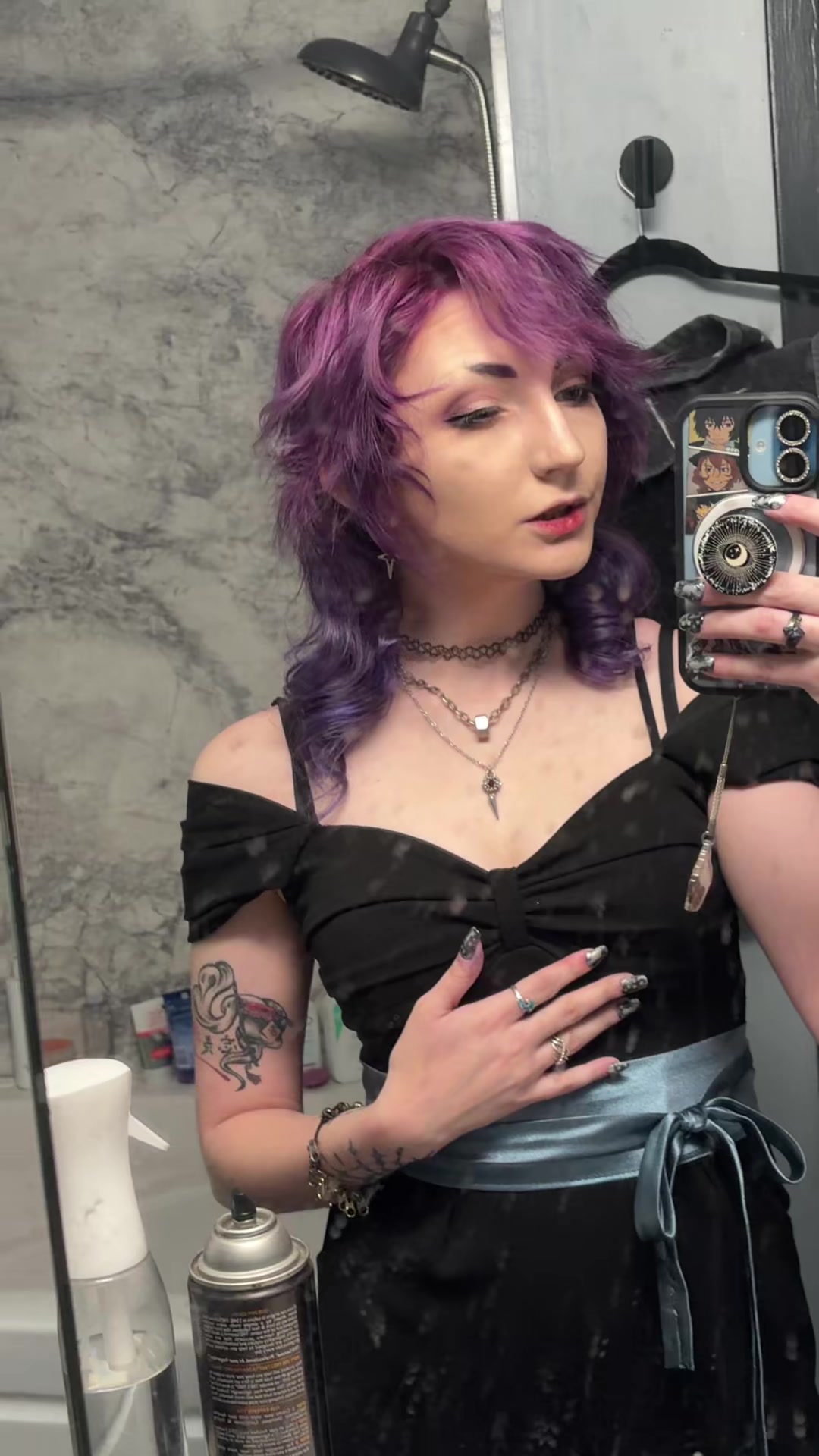 @𝓐𝓻𝓪𝔀𝓷 🍷
