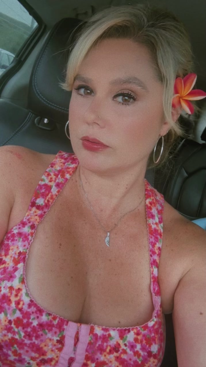 @JacquelineTalks