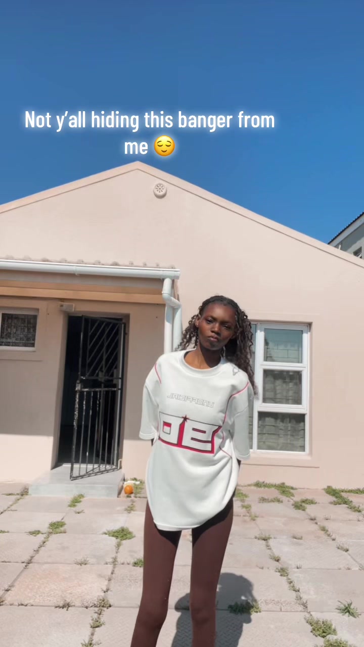 @Melanin Jay ᥫ᭡