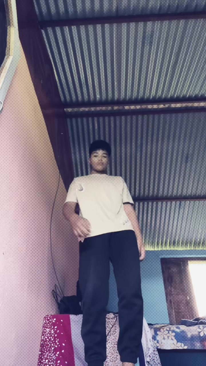 @🐼
