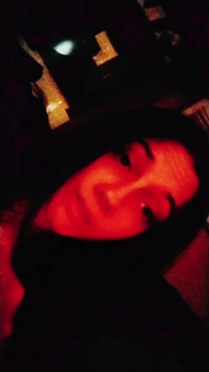 @v⭐