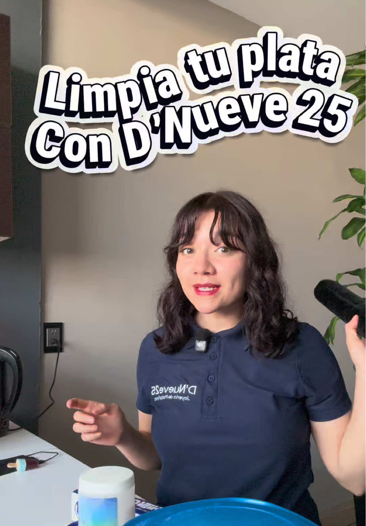 @D'NUEVE25