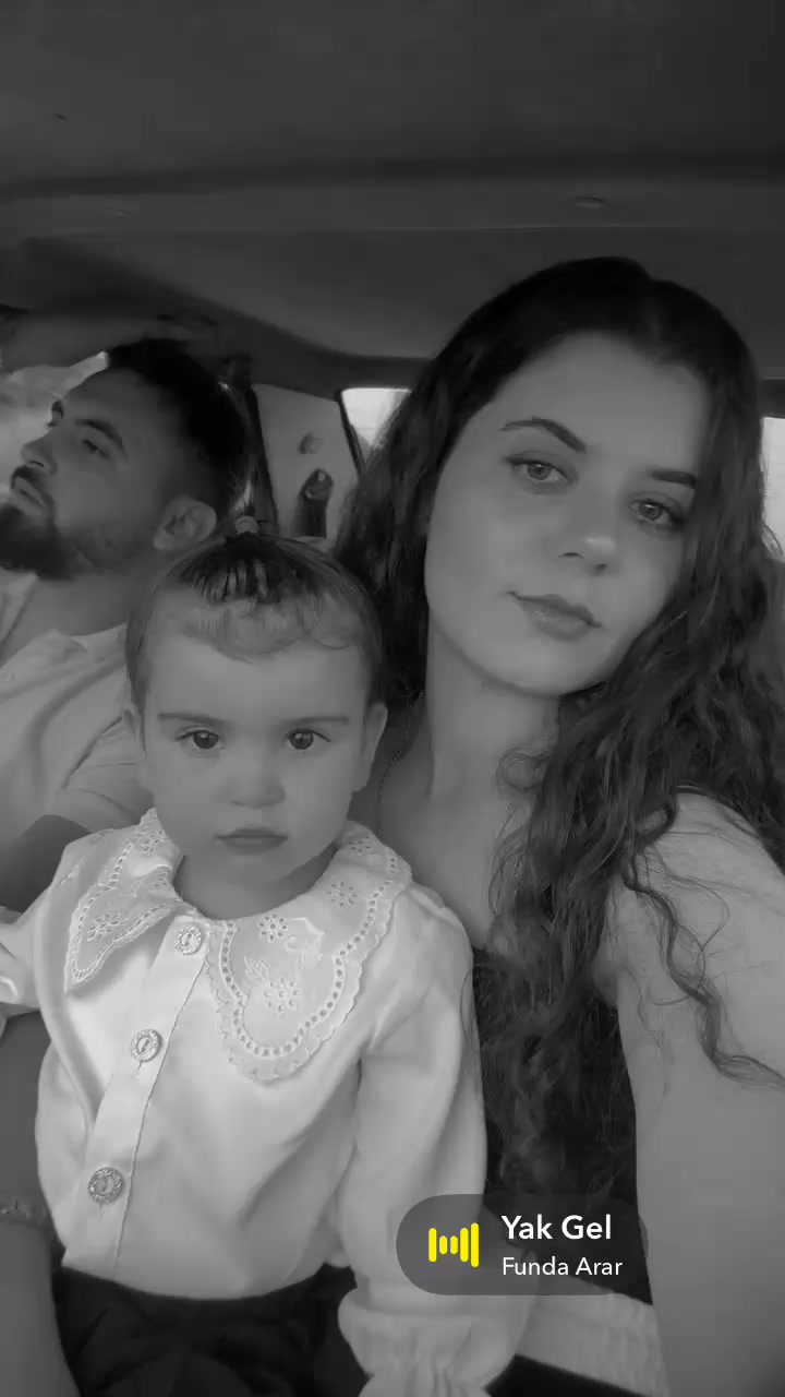 @G&uuml;lnur Kırmızı