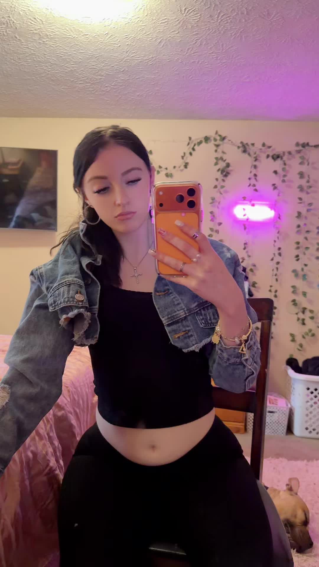 @Kam🍓
