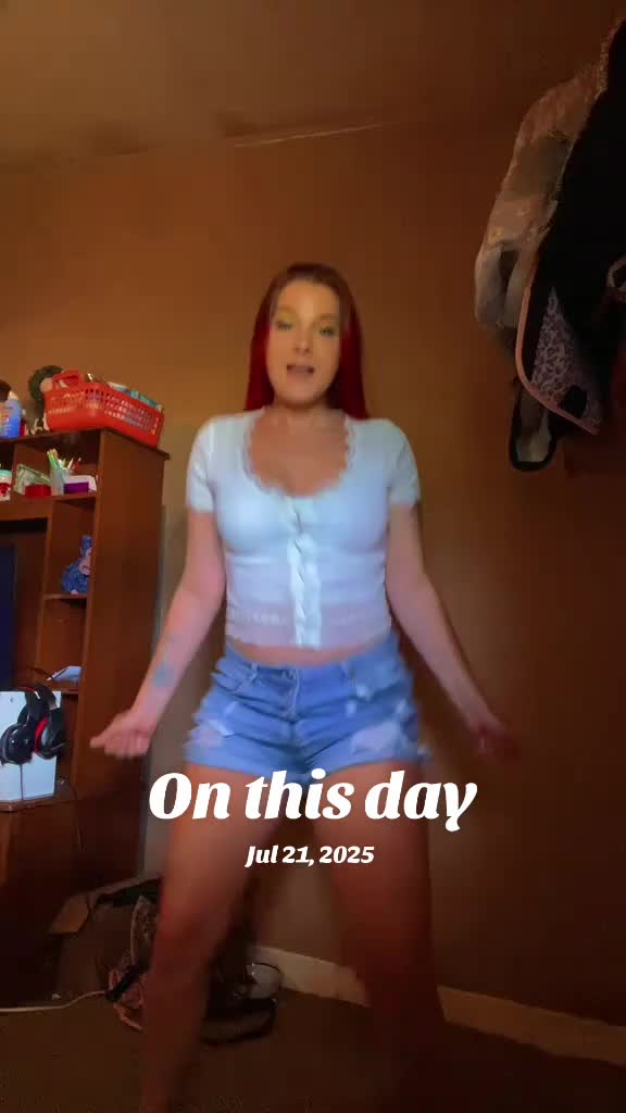 @bishhh.one.hot.mess!