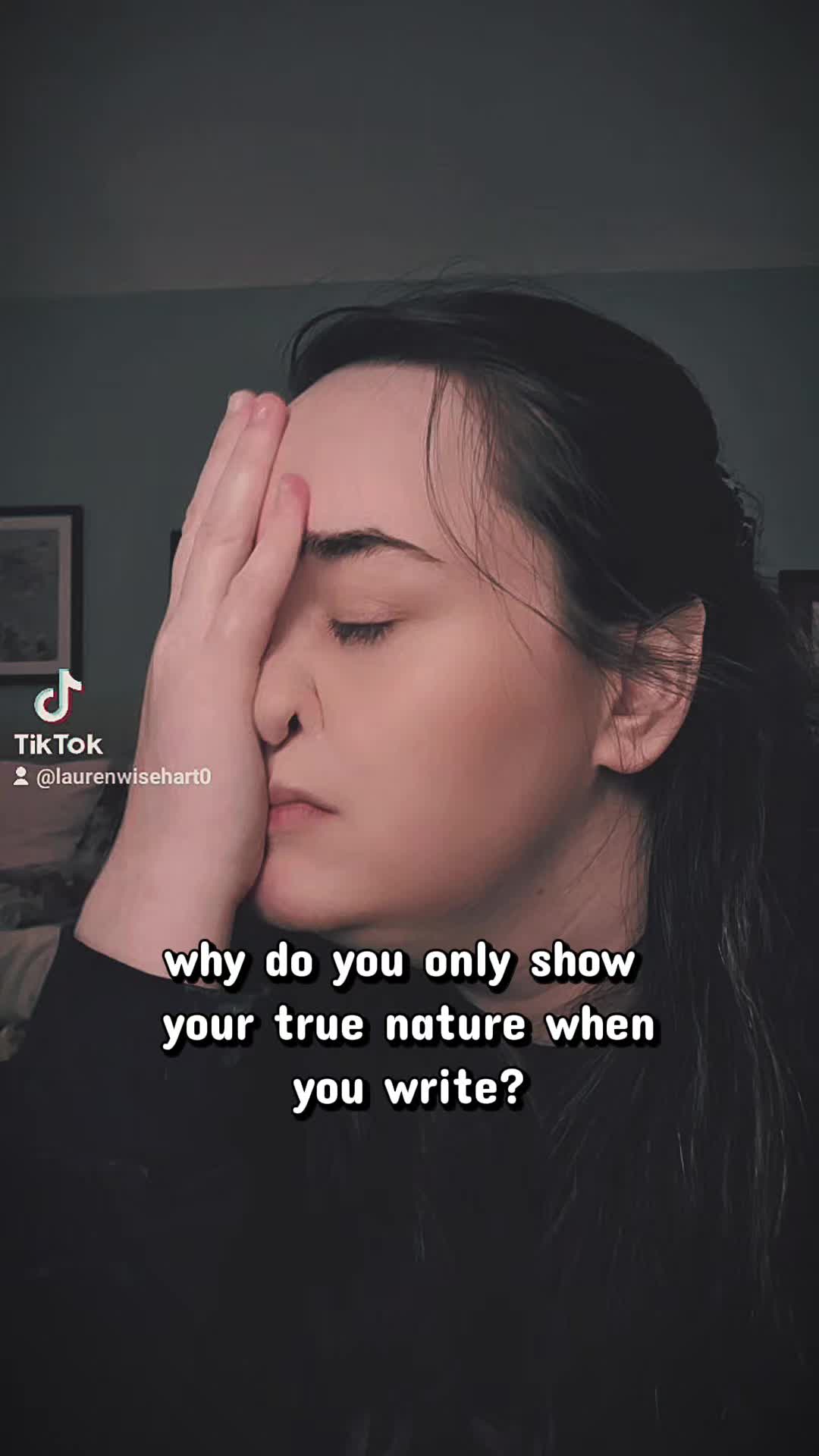 @Lauren Wisehart📚 Author