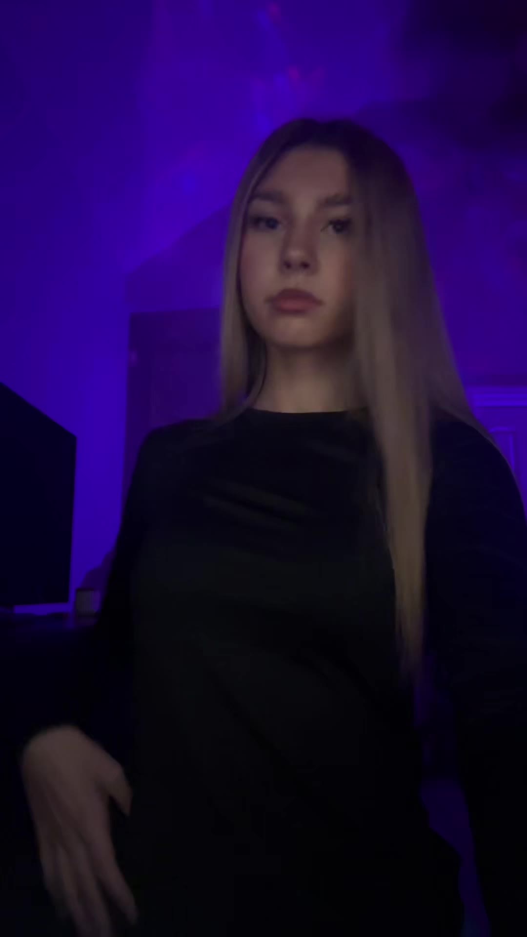 @Ⓜ️𝖆𝖐𝖎𝖓𝖑𝖊𝖞
