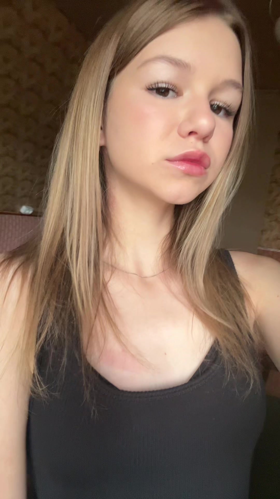 @алисон