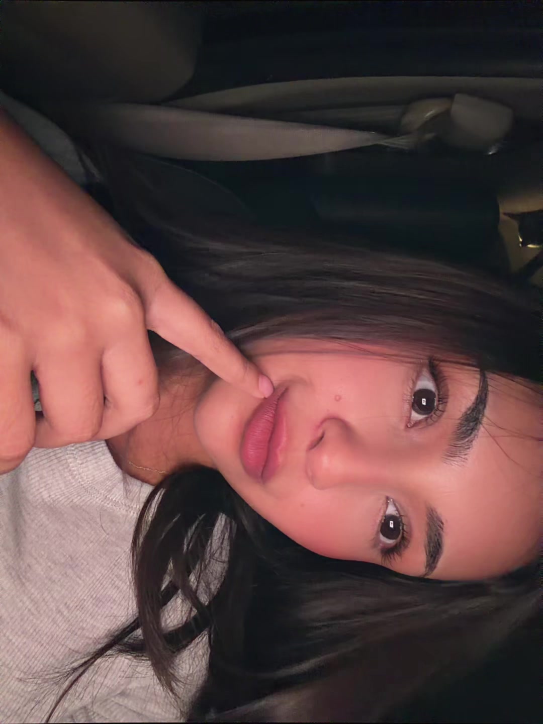 @vii
