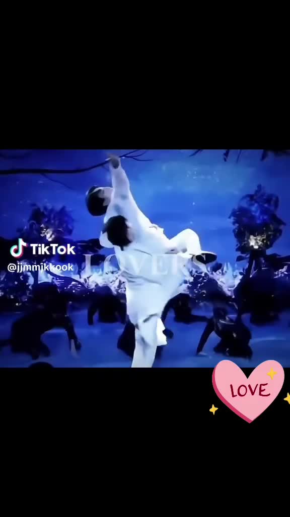 @ayla 17 BTS FOREVER