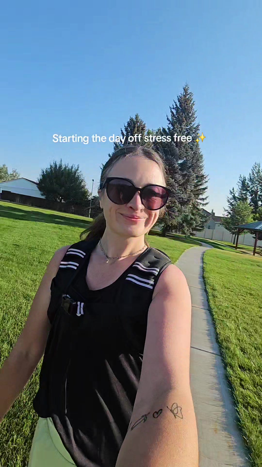@alyssa | unaesthetic mom