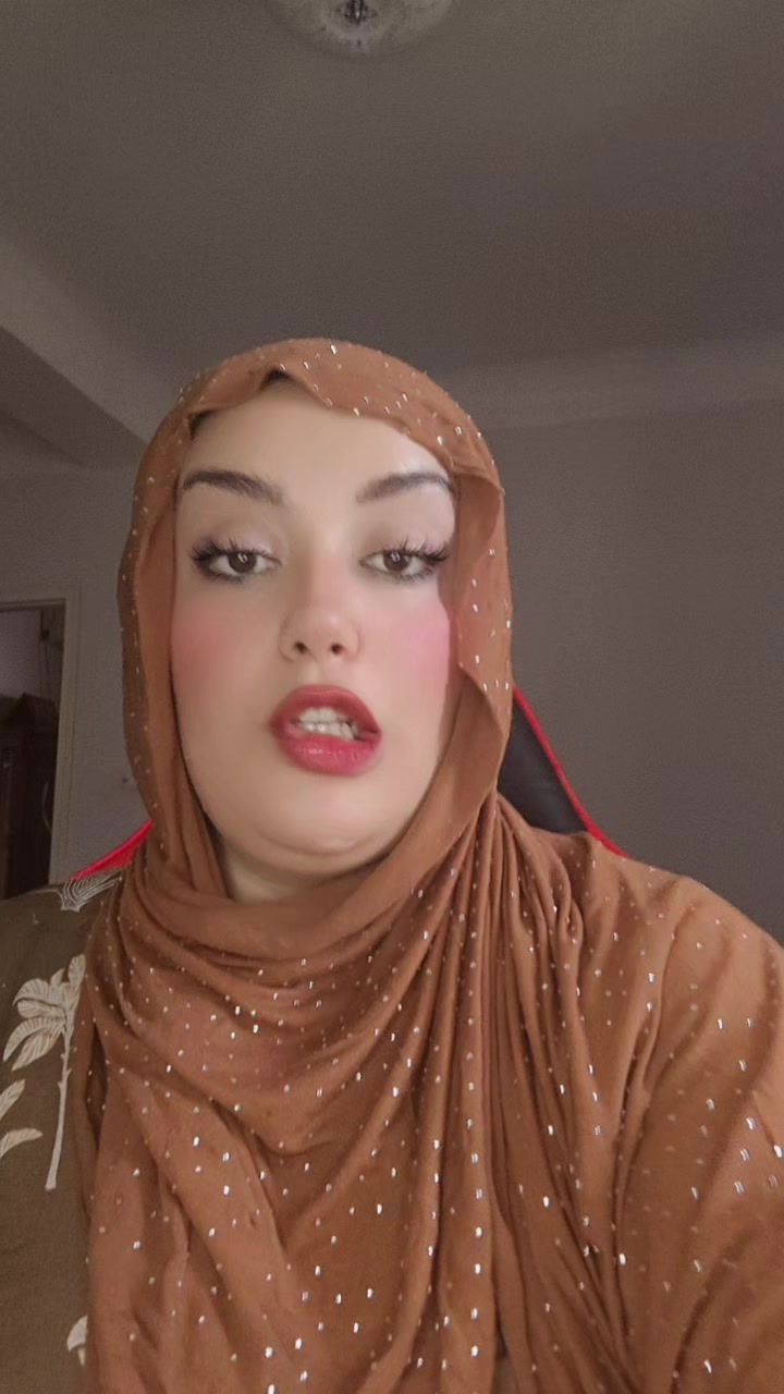 @مروة (وزيرة السعادة)🇩🇿