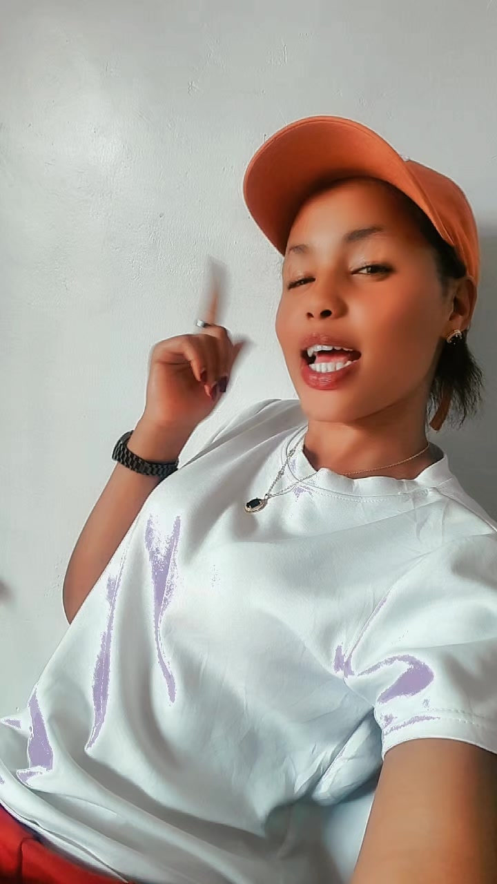 @Reginah cosmetics💫