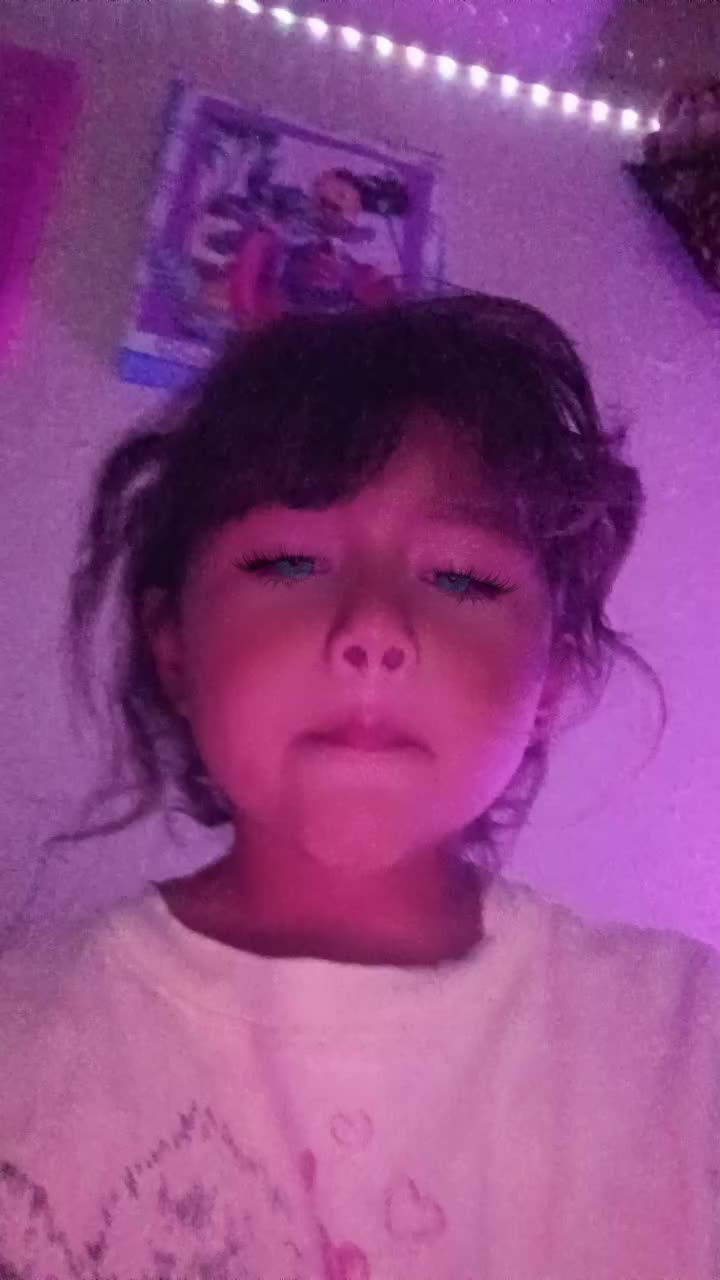 @Chloe Casares