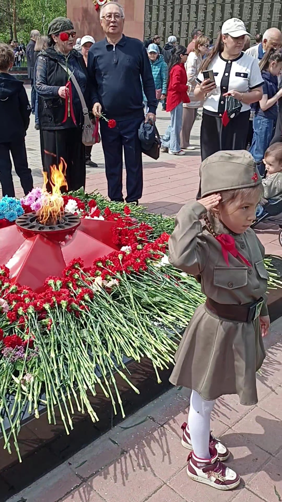 @Эльпис