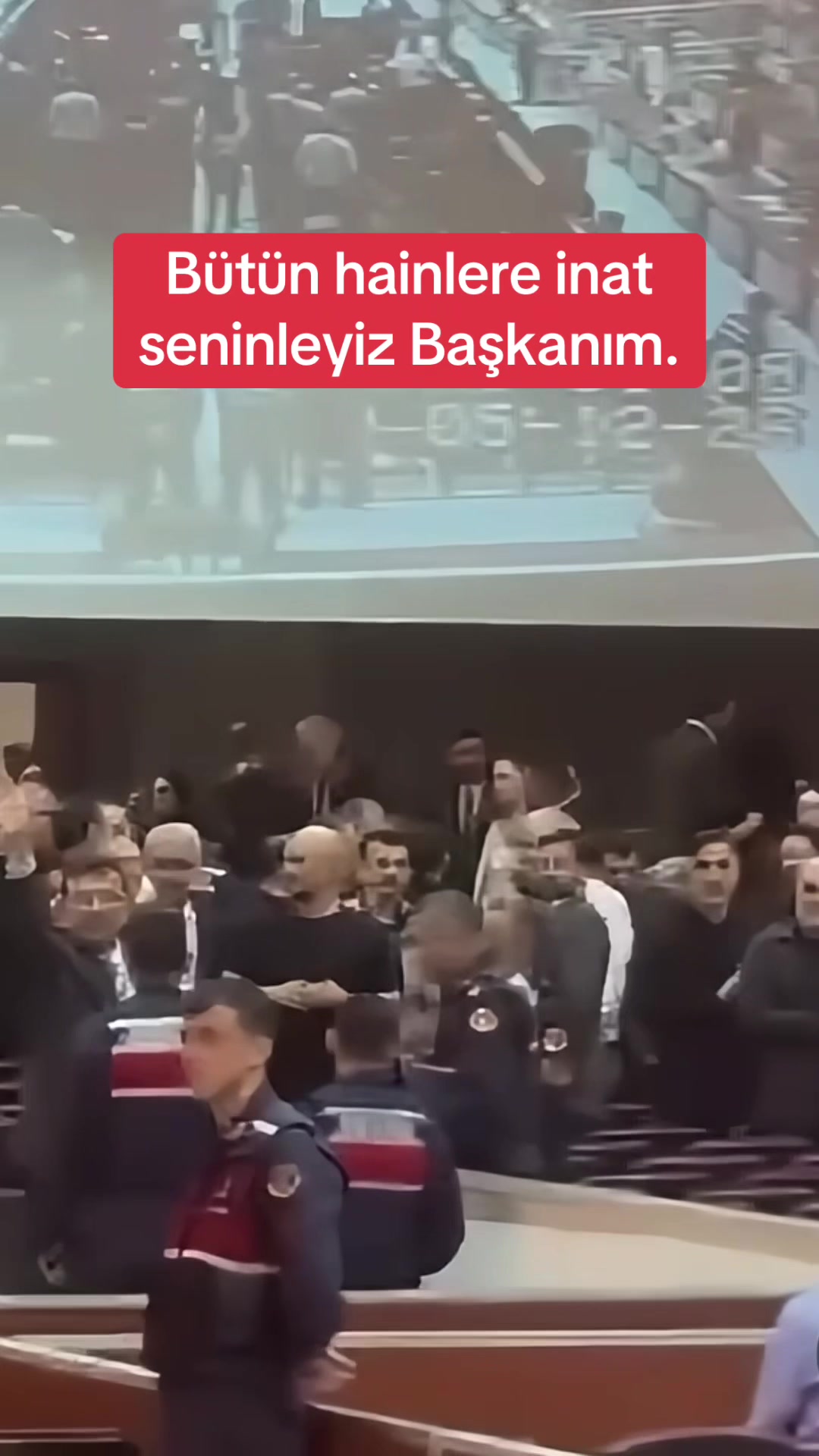 @Siyasetvar
