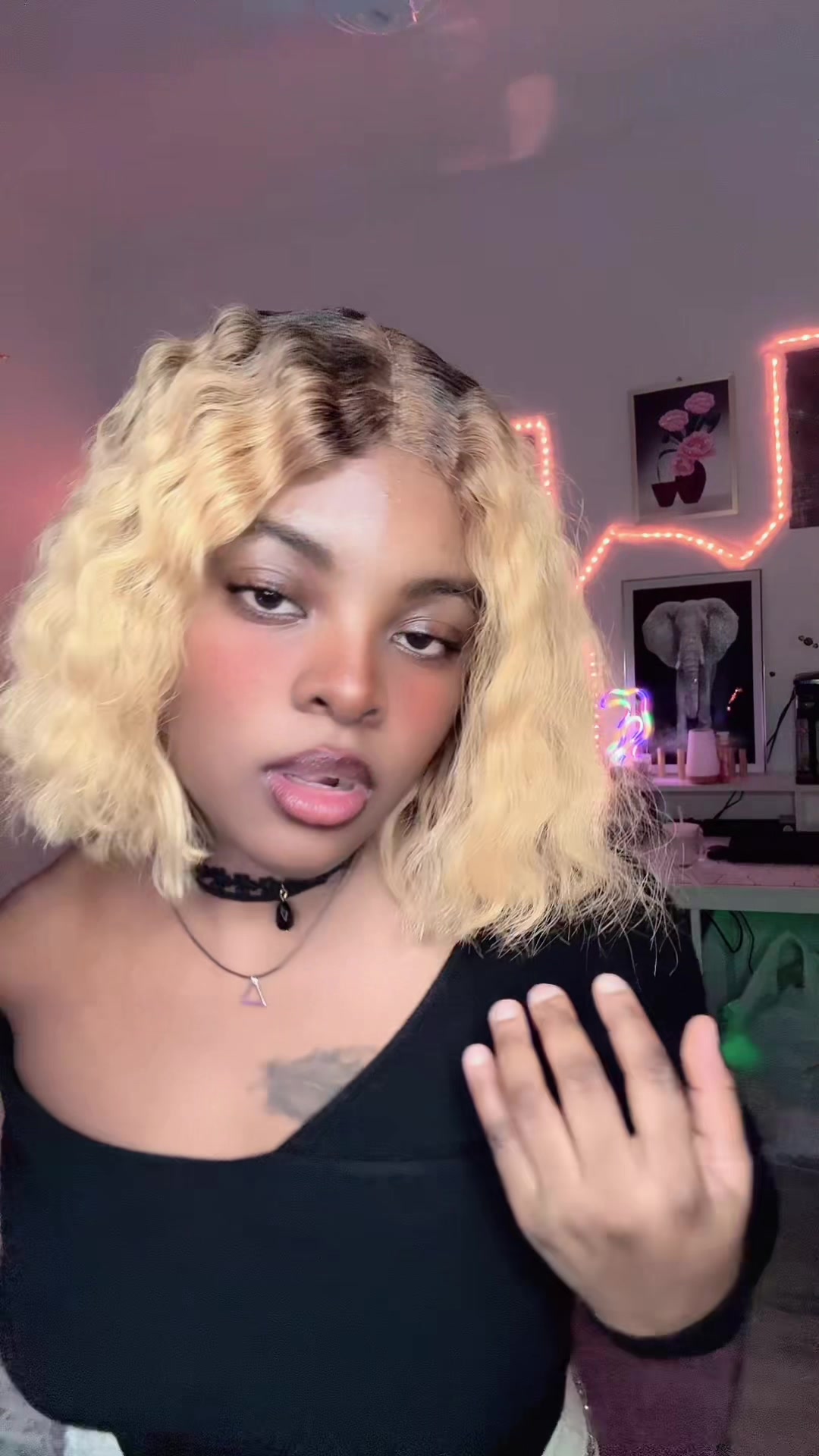 @FlawlessQueend🎀
