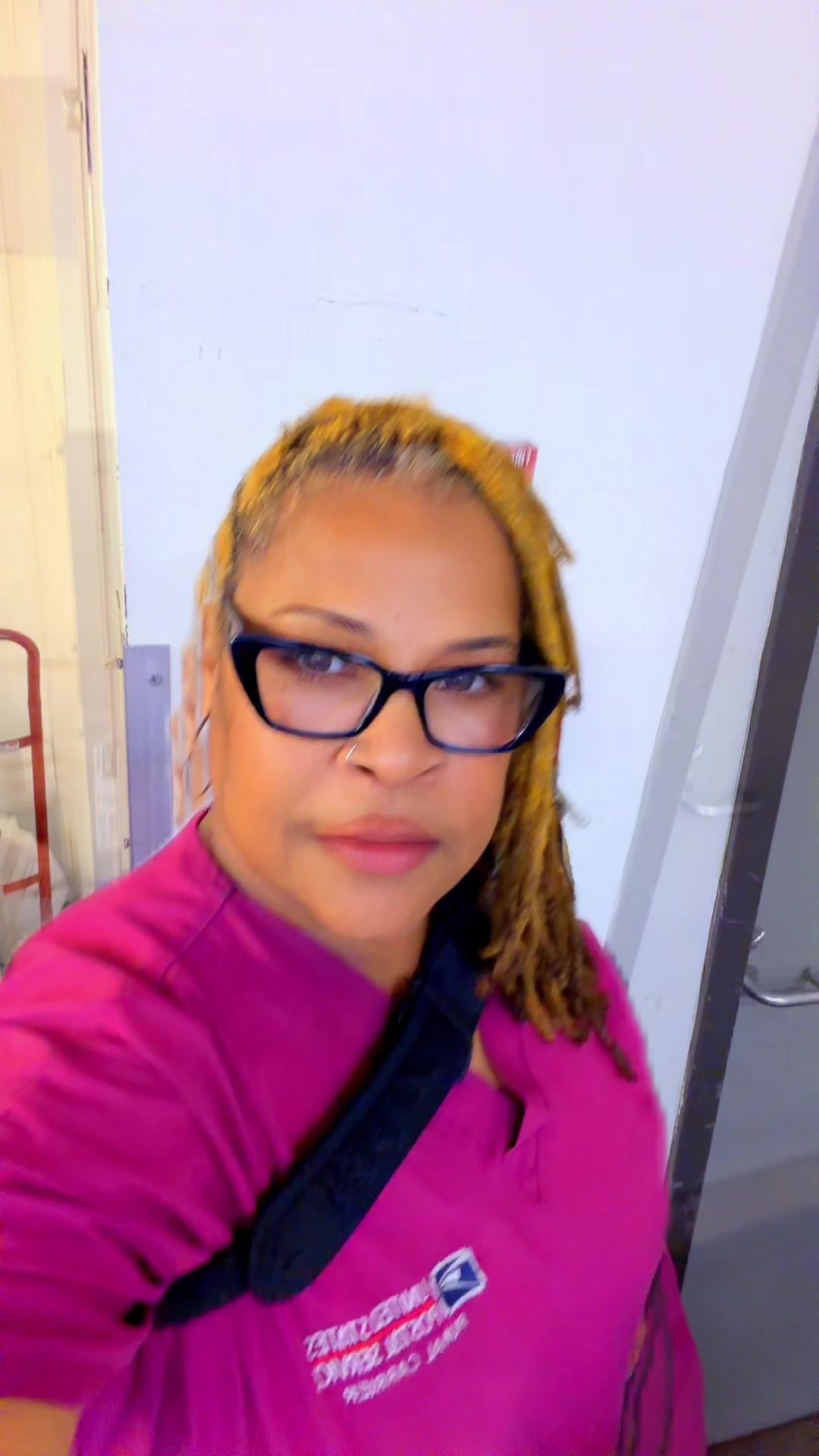 @SweetRose silverback Dee โ ๐
