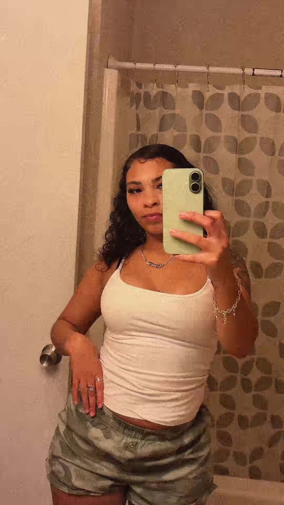 @triciaj