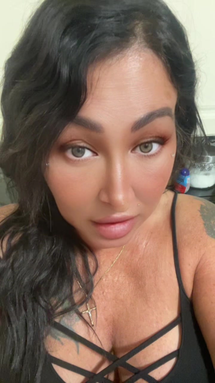 @Italiangirl🇮🇹native🇨🇦🇨🇦