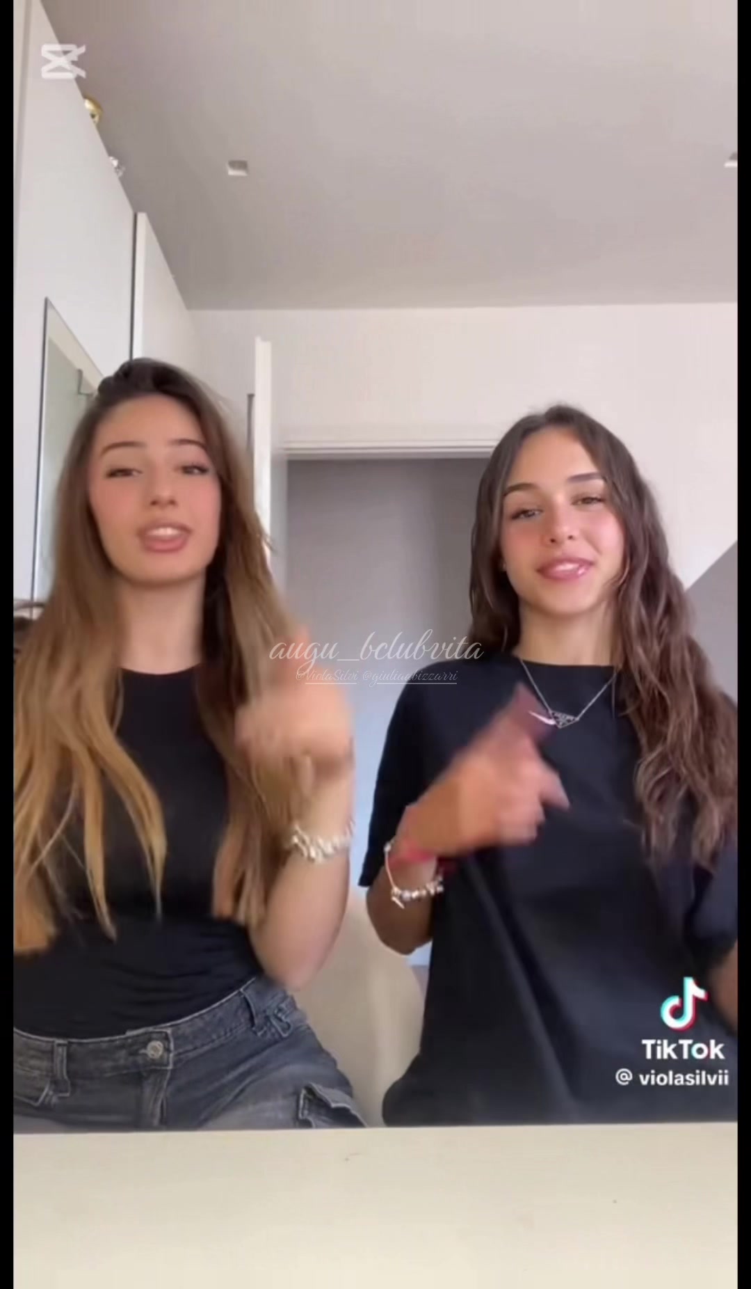 @AUGU_ℬ𝒸𝓁𝓊𝒷𝓋𝒾𝓉𝒶