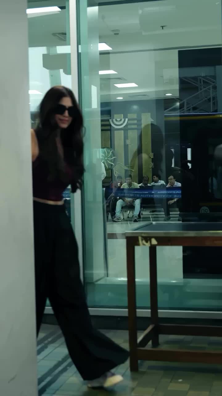 @Malavika Mohanan 💫