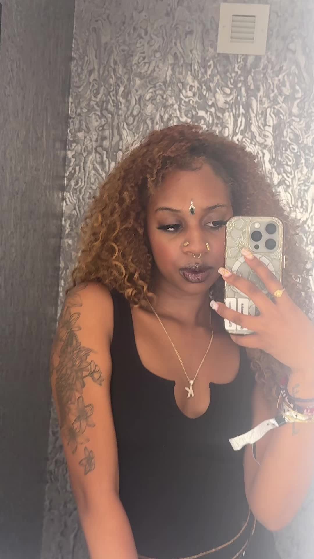 @yana