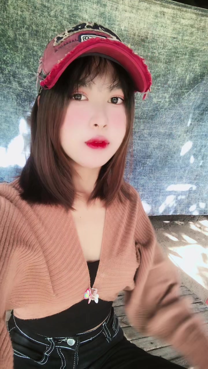 @ឈ្មោះ អាខោនឆាត. Āh Jīñ Šp 🥵🫦