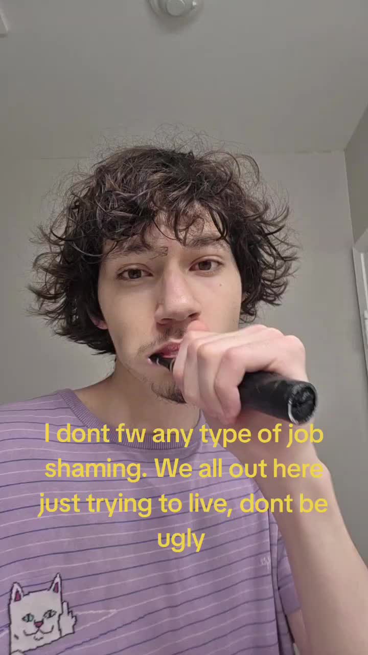 @￶