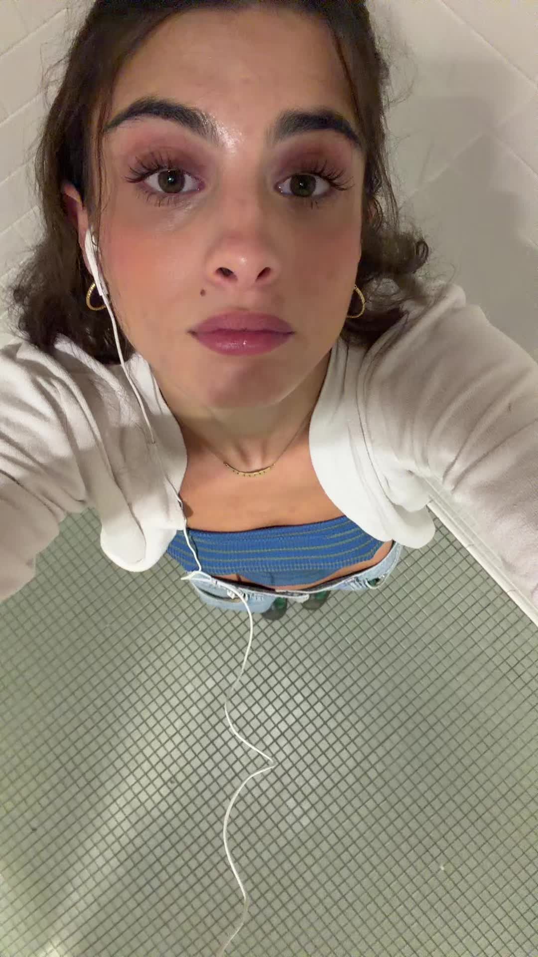 @Absolutlyavi