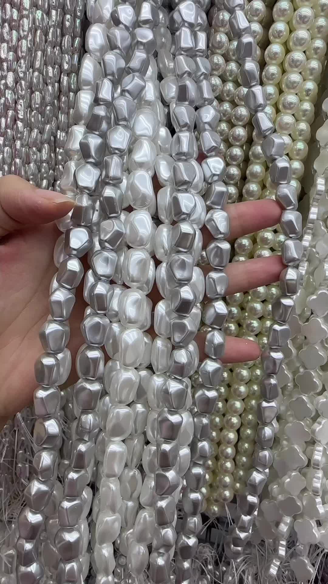@Yukihandmadejewelry