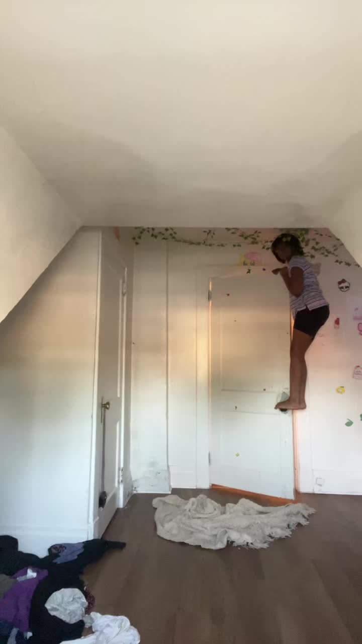 @zyrahasauraunlikeyou