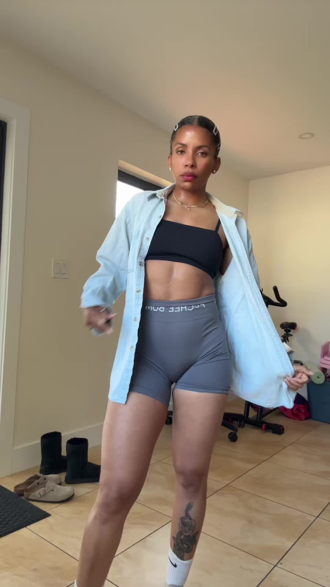 @Ana