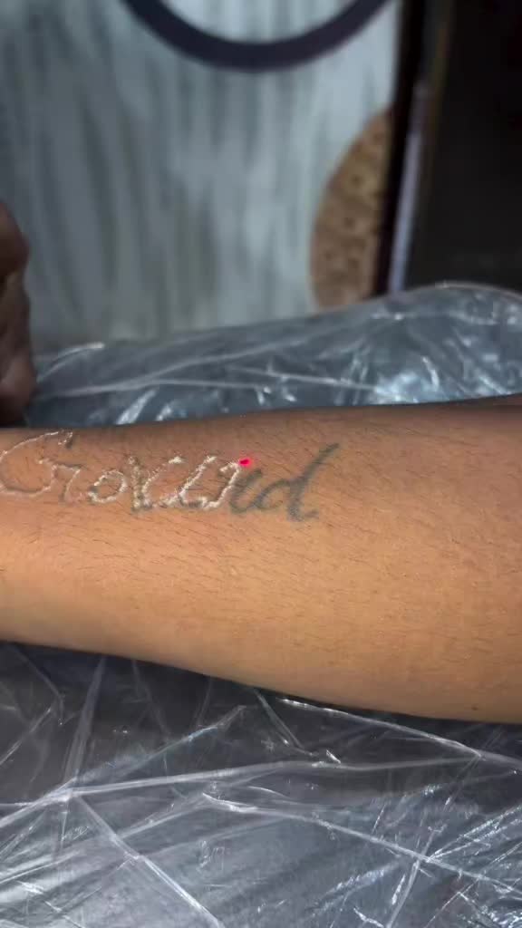 @Sk-susmita tatto&lejar parlar